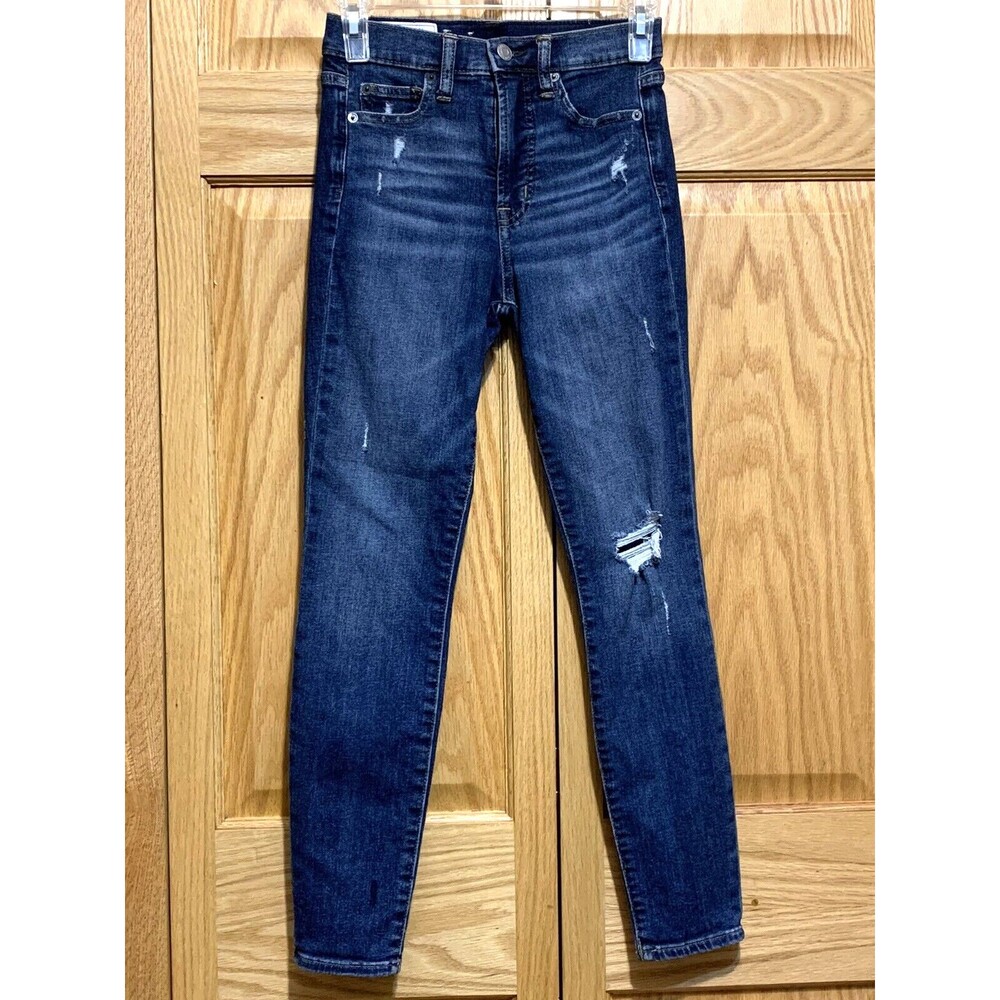 Gap High Rise True Skinny Distressed Ankle Jeans Size 00 R / 24" waist